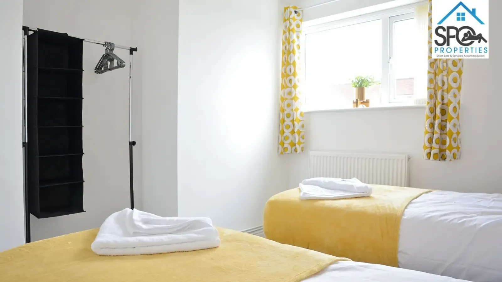 3-Bed Contractor Accommodation in Cwmbran, South Wales in NP44 4UY, Cwmbran, Torfaen, Wales, UK - Property image 18 - VivreStays