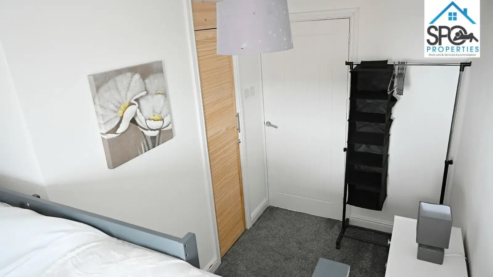 3-Bed Contractor Accommodation in Cwmbran, South Wales in NP44 4UY, Cwmbran, Torfaen, Wales, UK - Property image 21 - VivreStays