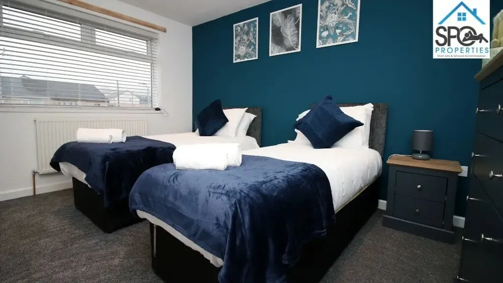 View 3-Bed Contractor Accommodation in Merthyr Tydfil, South Wales in CF48 1PG, Merthyr Tydfil, Merthyr Tydfil, Wales, UK 3-Bed Contractor Accommodation in Merthyr Tydfil, South Wales in CF48 1PG, Merthyr Tydfil, Merthyr Tydfil, Wales, UK - Property image 9 - VivreStays