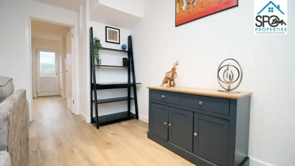 View 3-Bed Contractor Accommodation in Merthyr Tydfil, South Wales in CF48 1PG, Merthyr Tydfil, Merthyr Tydfil, Wales, UK 3-Bed Contractor Accommodation in Merthyr Tydfil, South Wales in CF48 1PG, Merthyr Tydfil, Merthyr Tydfil, Wales, UK - Property image 17 - VivreStays