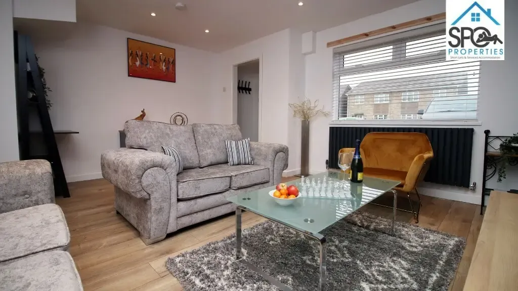 View 3-Bed Contractor Accommodation in Merthyr Tydfil, South Wales in CF48 1PG, Merthyr Tydfil, Merthyr Tydfil, Wales, UK 3-Bed Contractor Accommodation in Merthyr Tydfil, South Wales in CF48 1PG, Merthyr Tydfil, Merthyr Tydfil, Wales, UK - Property image 18 - VivreStays