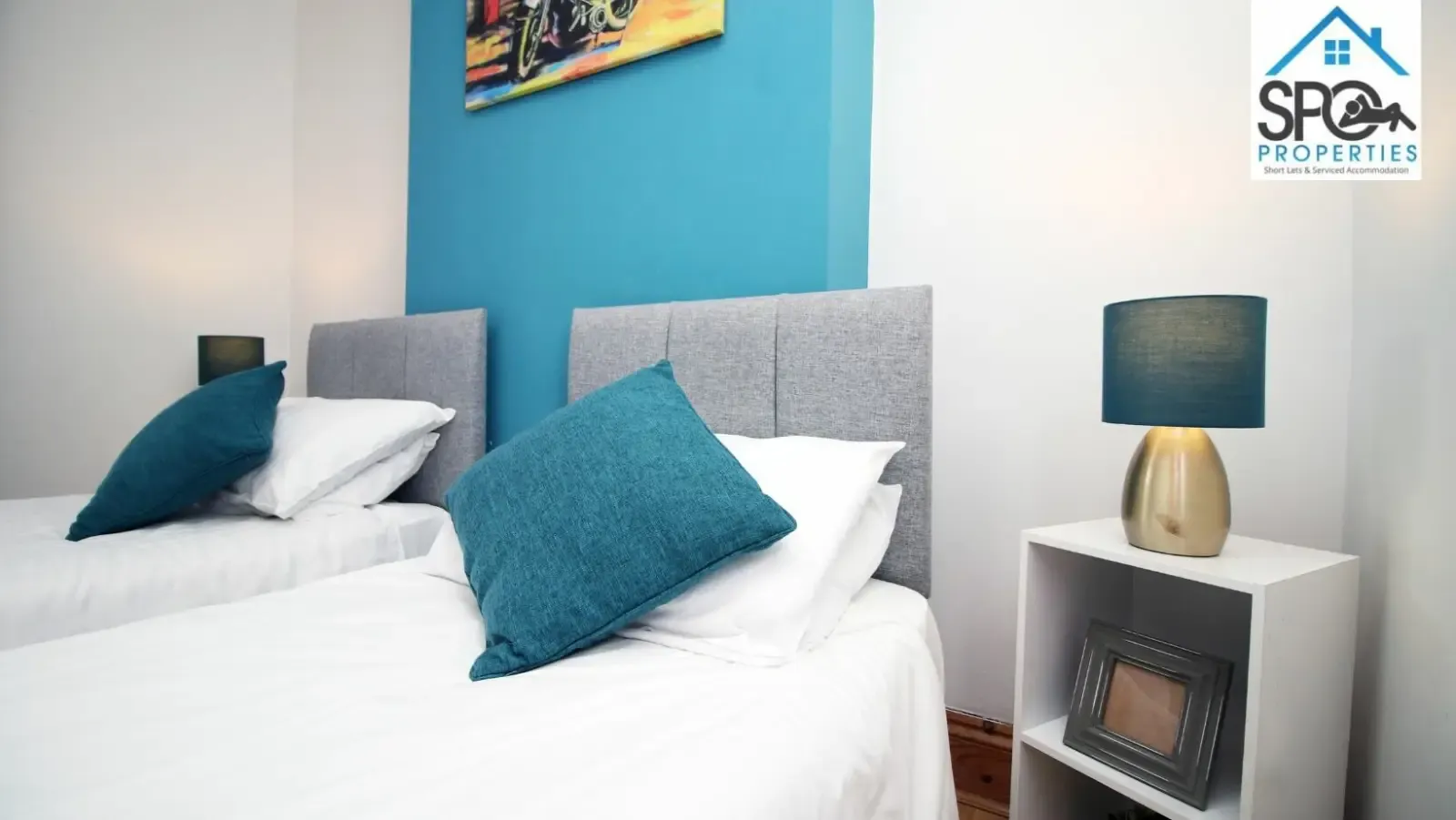 3-Bed Contractor Accommodation in Pontypool, South Wales in NP4 6DP, Pontypool, Torfaen, Wales, UK - Property image 3 - VivreStays