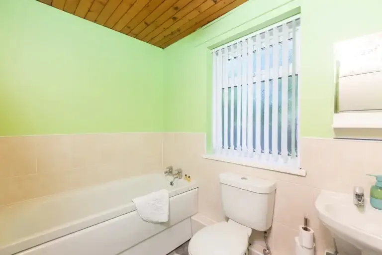 Sandfields House in SA4 4EF, Swansea, Swansea, Wales, UK - Property image 2 - VivreStays