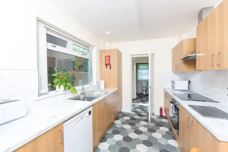 Sandfields House in SA4 4EF, Swansea, Swansea, Wales, UK - Property image 9 - VivreStays