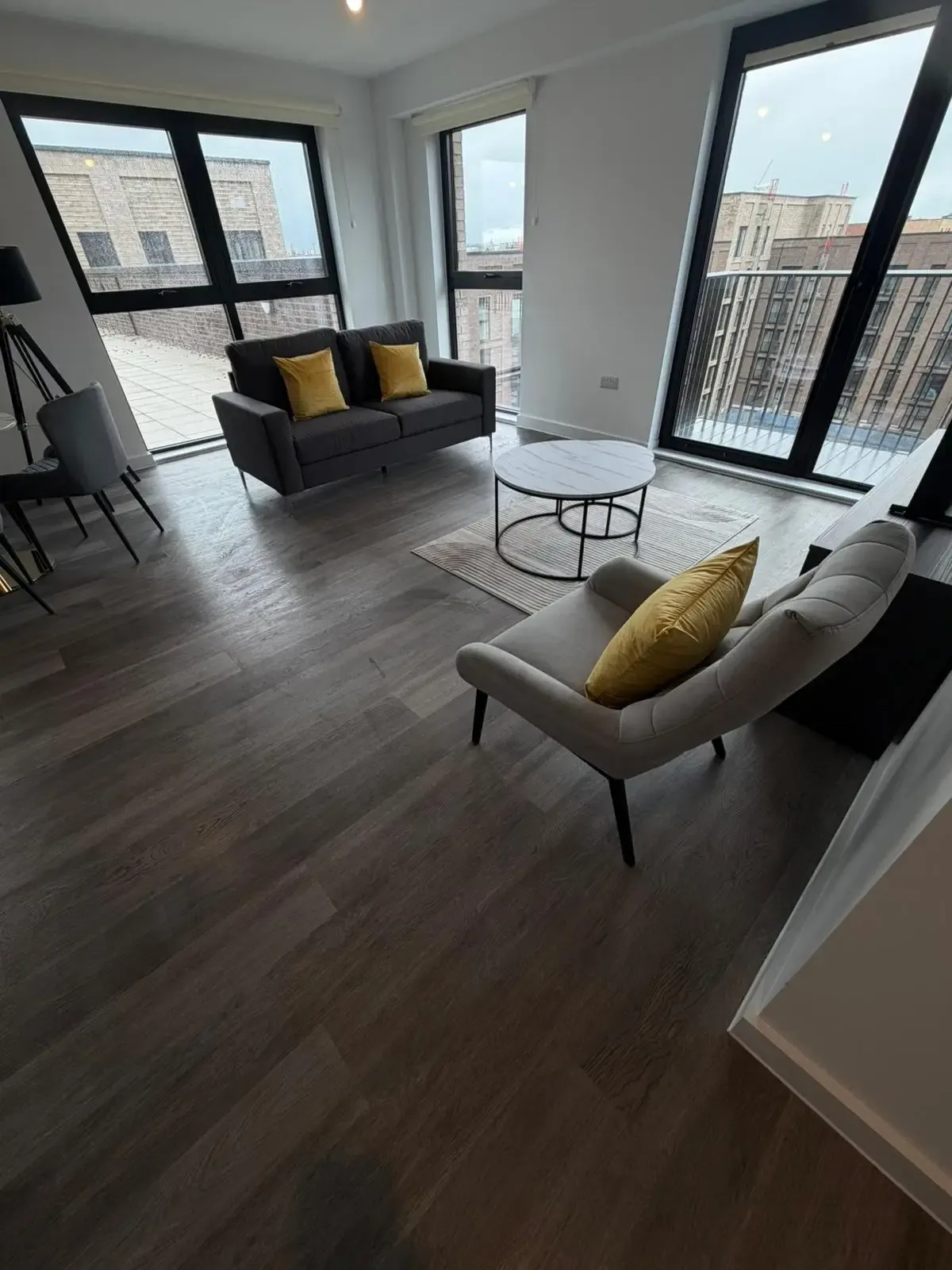 Stunning 2 Bedroom Apartment with Balcony- Berkeley Square Apartments in 321 Ordsall Lane, Salford, M5 3AN, UK - Property image 26 - VivreStays