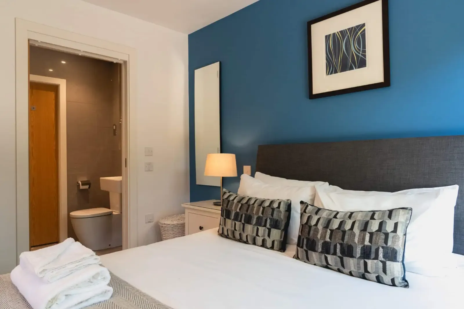 Eden House Executive 1 Bedroom in 30 Occupation Road, Cambridge, CB1 2JQ, UK - Property image 3 - VivreStays